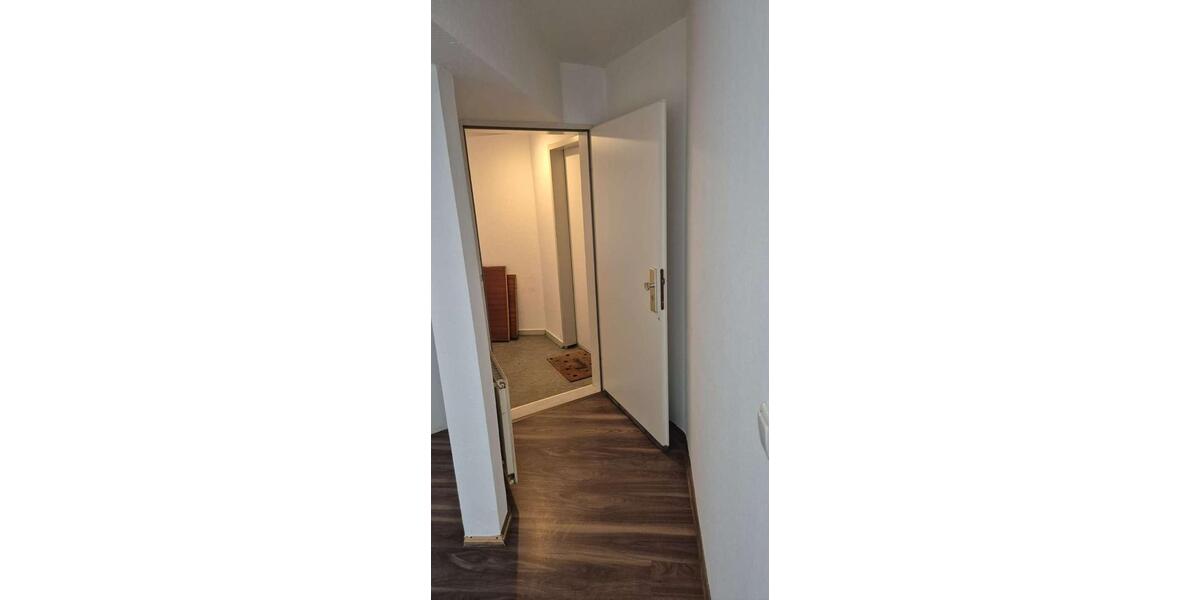 Etagenwohnung Duisburg Mittelmeiderich - 2 Zimmer, 71 m&sup2;, 565&euro; | Angebot:25974846