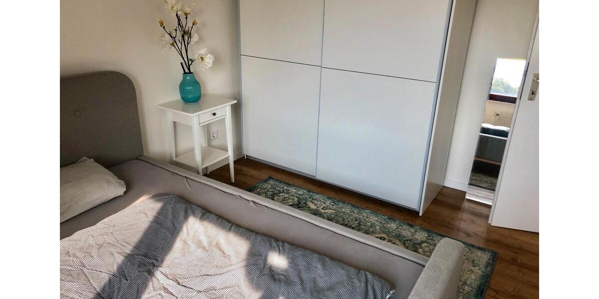 Dachgeschoßwohnung Essen Stadtbezirk II - 2.5 Zimmer, 57 m&sup2;, 930&euro; | Angebot:26618830