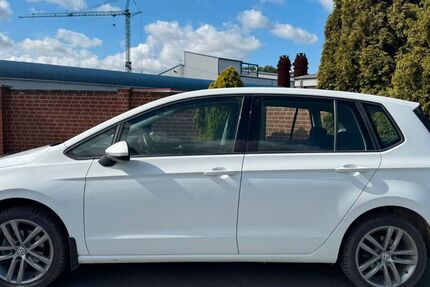 VW Golf 63.000 km 13.990 &euro; Hünxe 46569