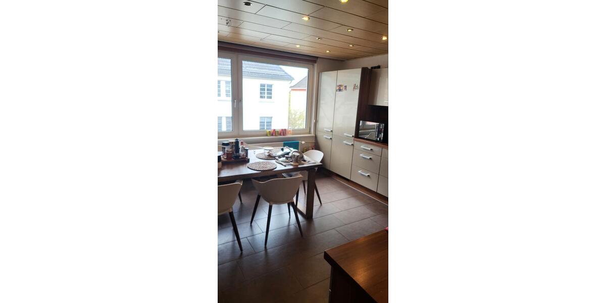 Etagenwohnung Essen Stadtbezirk III - 4 Zimmer, 103 m&sup2;, 1.075&euro; | Angebot:26292985