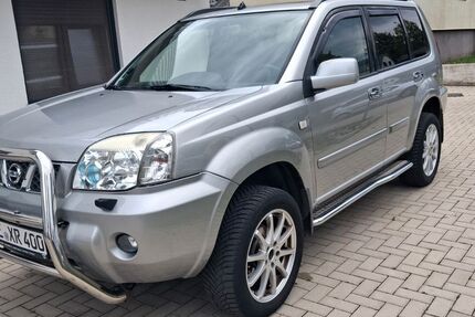 Nissan X-Trail 181.500 km 4.950 &euro; Recklinghausen 45661
