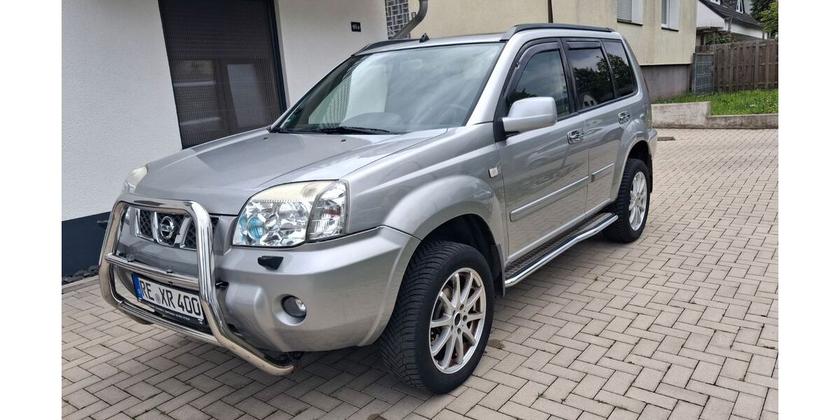 Nissan X-Trail 181.500 km 4.950 &euro; Recklinghausen 45661