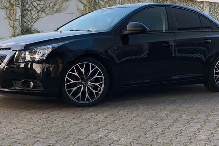 Chevrolet Cruze 156.694 km 4.000 &euro; Herne 44651