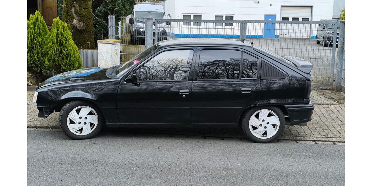 Opel Kadett 255.000 km 4.500 &euro; Oberhausen 46149