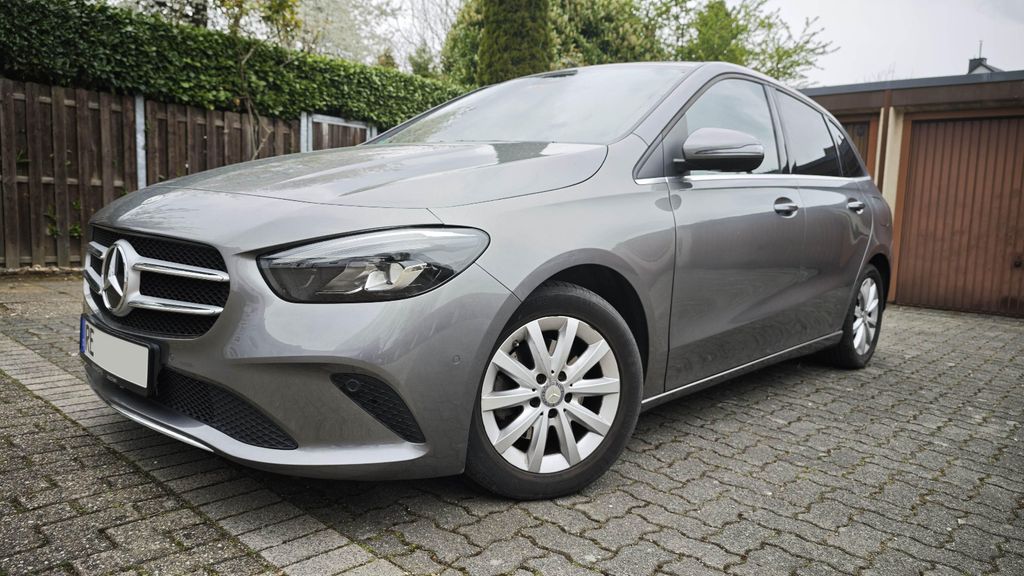 Mercedes-Benz B 180 113.000 km 20.590 &euro; Recklinghausen 45661