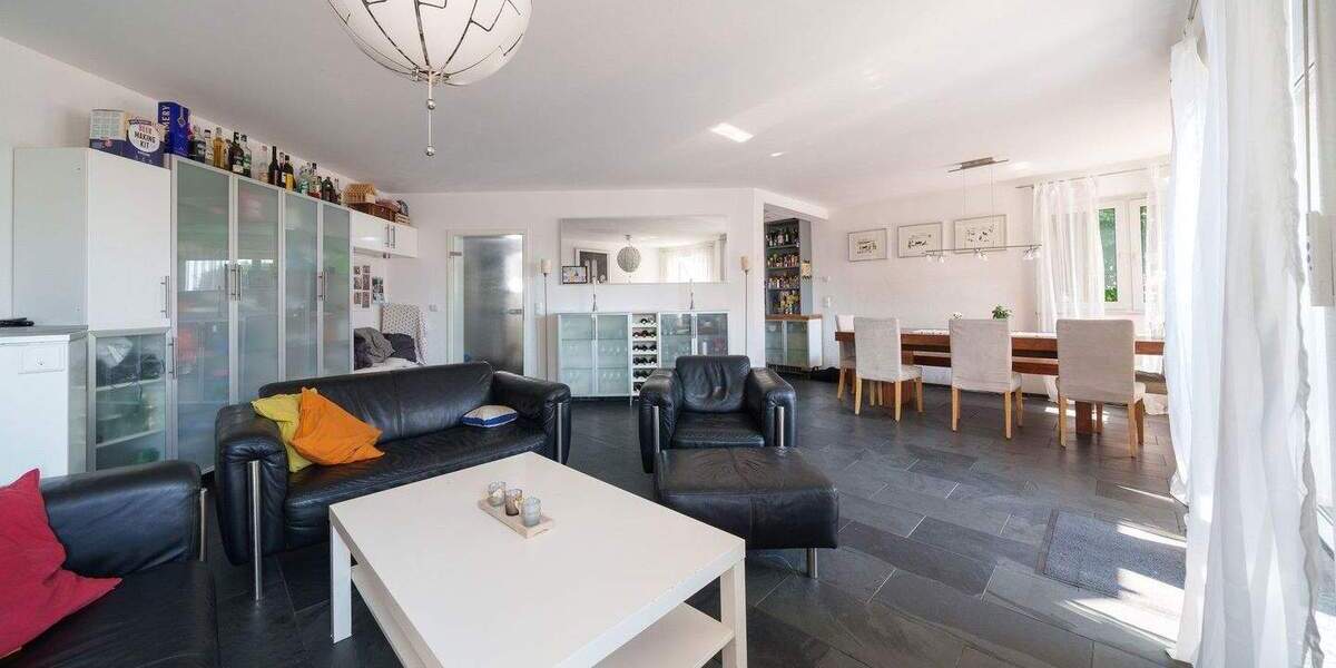 Etagenwohnung Bochum Dahlhausen - 8 Zimmer, 220 m&sup2;, 449.000&euro; | Angebot:25721357