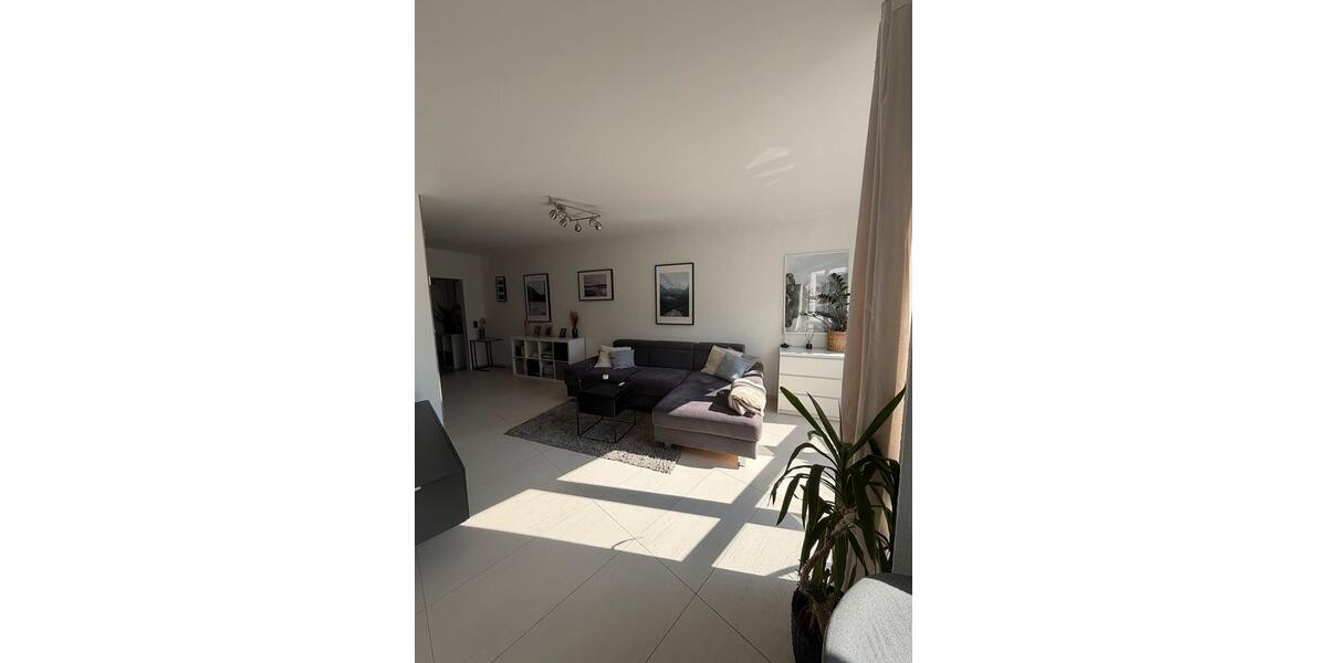 Etagenwohnung Bochum - 2 Zimmer, 60 m&sup2;, 1.288&euro; | Angebot:26253437