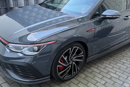 VW Golf 24.000 km 31.500 &euro; Dorsten 46282