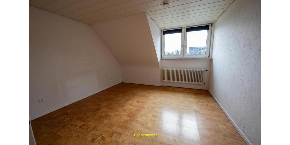 Dachgeschoßwohnung Essen Stadtbezirk IV - 3.5 Zimmer, 62 m&sup2;, 468&euro; | Angebot:26296359