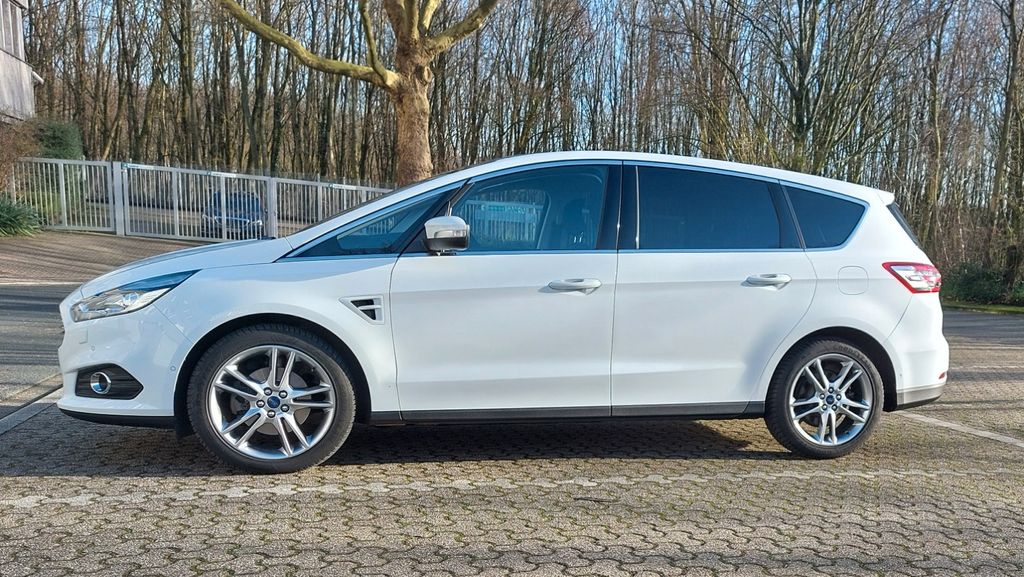Ford S-Max 101.000 km 18.600 &euro; Essen 45219