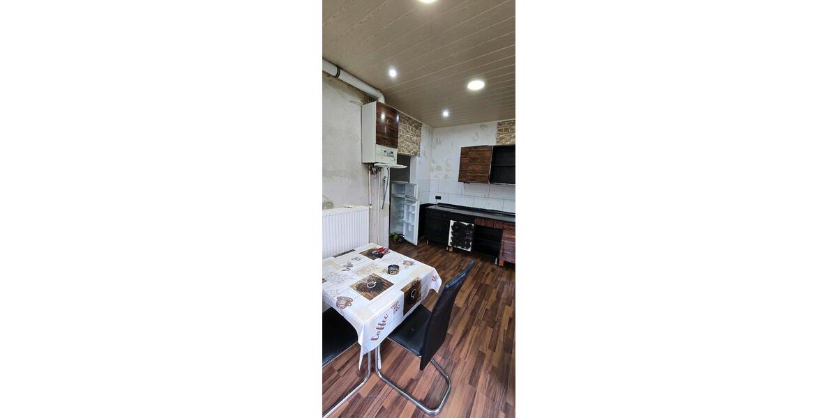 Etagenwohnung Duisburg Duisburg-Mitte - 3 Zimmer, 87 m&sup2;, 850&euro; | Angebot:26250350