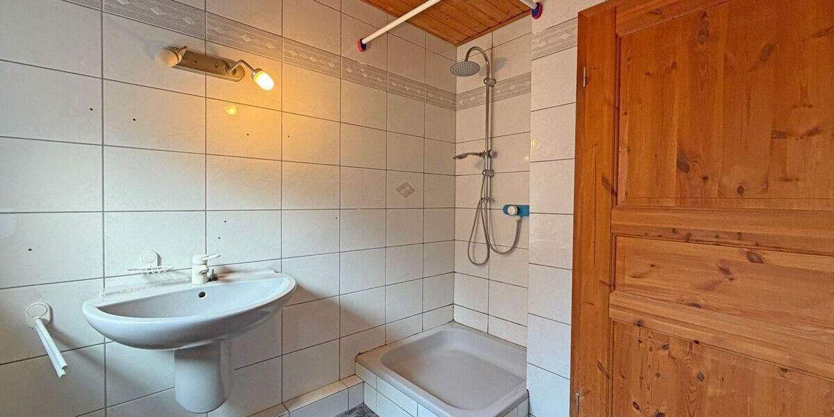 Reihenmittelhaus Wesel Büderich - 6 Zimmer, 107 m&sup2;, 319.000&euro; | Angebot:25741564