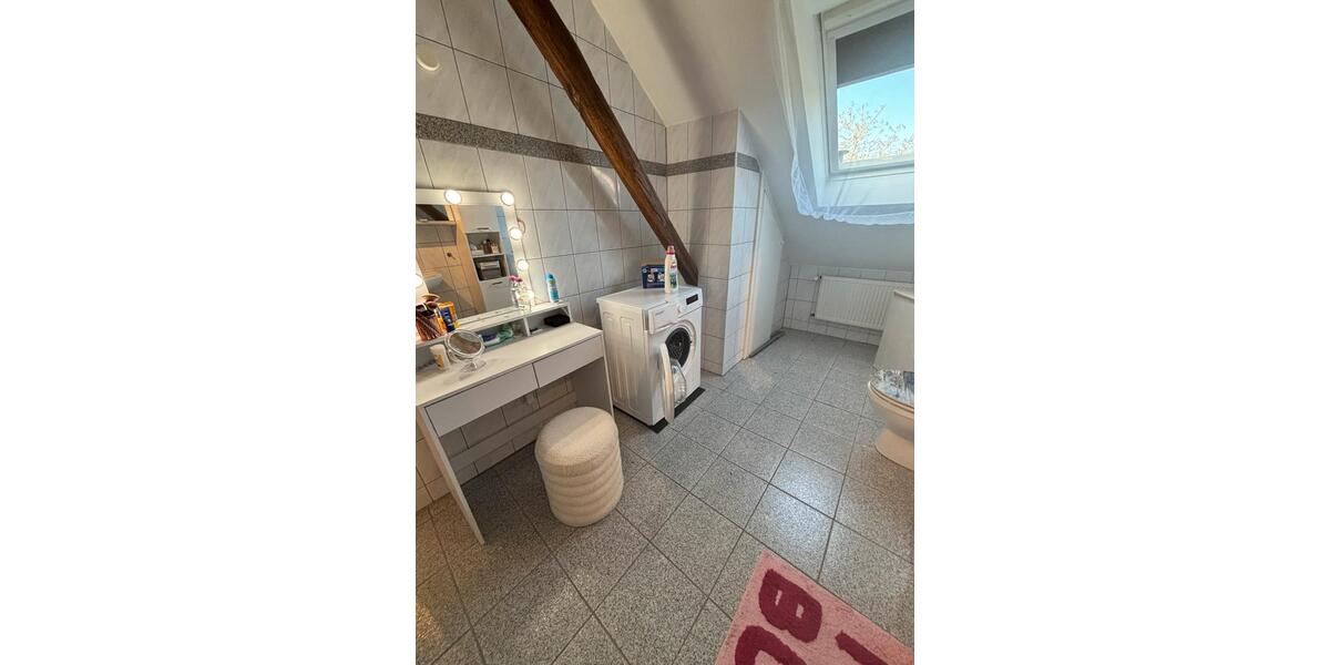 Dachgeschoßwohnung Rhede - 2.5 Zimmer, 55 m&sup2;, 750&euro; | Angebot:26288097