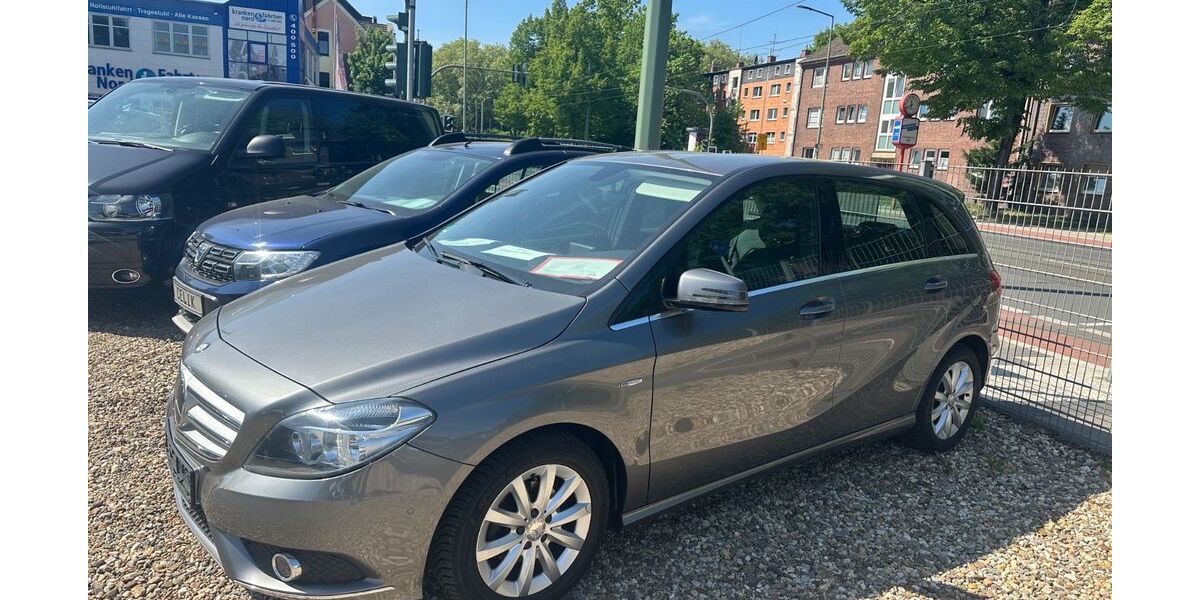 Mercedes-Benz B 180 89.000 km 12.880 &euro; Duisburg 47138
