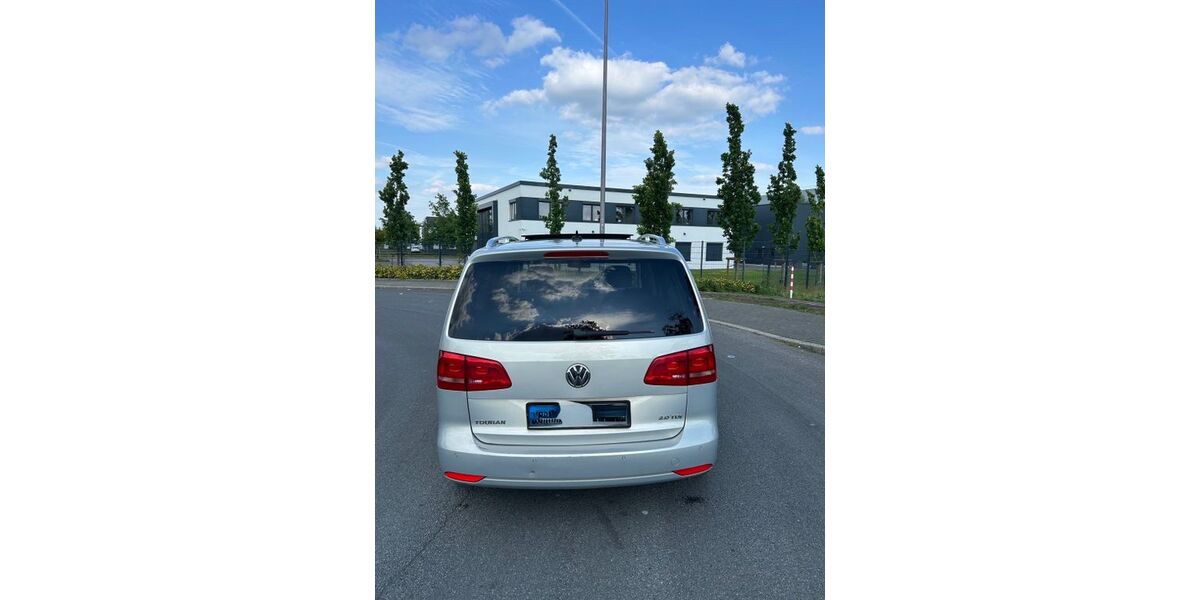 VW Touran 167.200 km 8.390 &euro; Bochum 44805