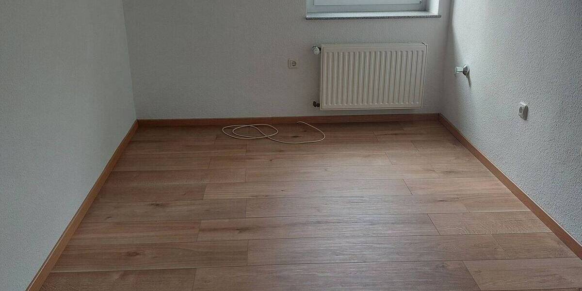 Etagenwohnung Bottrop Feldhausen - 4 Zimmer, 120 m&sup2;, 800&euro; | Angebot:26289781