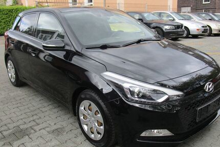 Hyundai i20 105.000 km 8.500 &euro; Oberhausen 46117