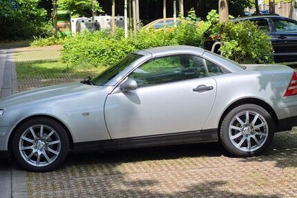 Mercedes-Benz SLK 200 81.500 km 6.490 &euro; Recklinghausen 45657