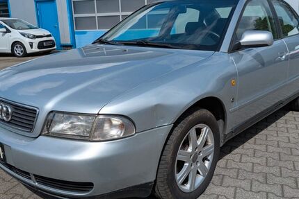 Audi A4 155.552 km 599 &euro; Raesfeld - Erle 46348