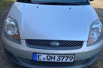 Ford Fiesta 209.000 km 1.250 &euro; Essen 45309