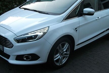 Ford S-Max 171.400 km 9.250 &euro; Recklinghausen OT Stadtmitte 45657