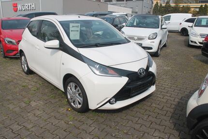 Toyota Aygo (X) 69.391 km 8.799 &euro; Bochum 44867