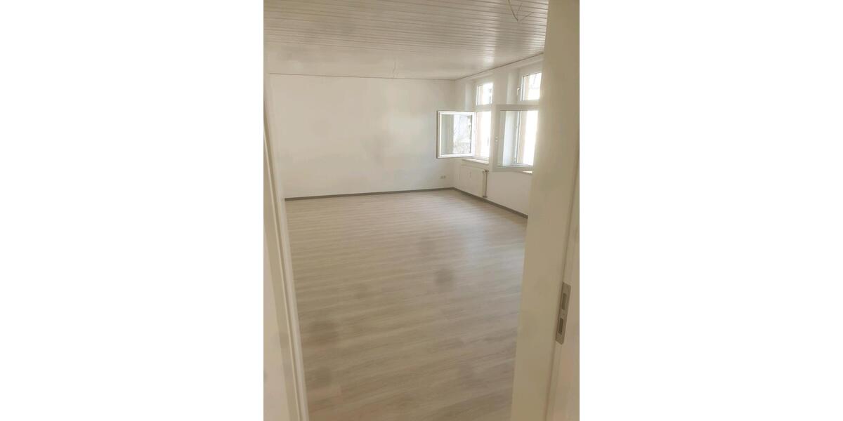Etagenwohnung Essen Stadtbezirk VII - 4 Zimmer, 85 m&sup2;, 1.000&euro; | Angebot:26272592