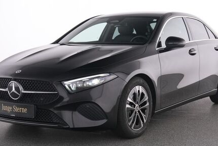 Mercedes-Benz A 200 21.242 km 33.975 &euro; Essen 45309