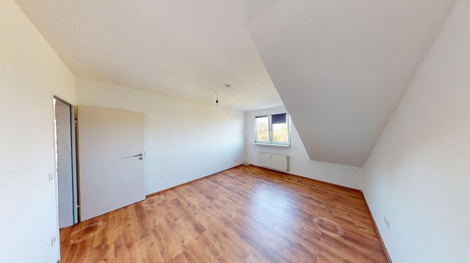 Dachgeschoßwohnung Dinslaken Lohberg - 3.5 Zimmer, 88 m&sup2;, 650&euro; | Angebot:26262456