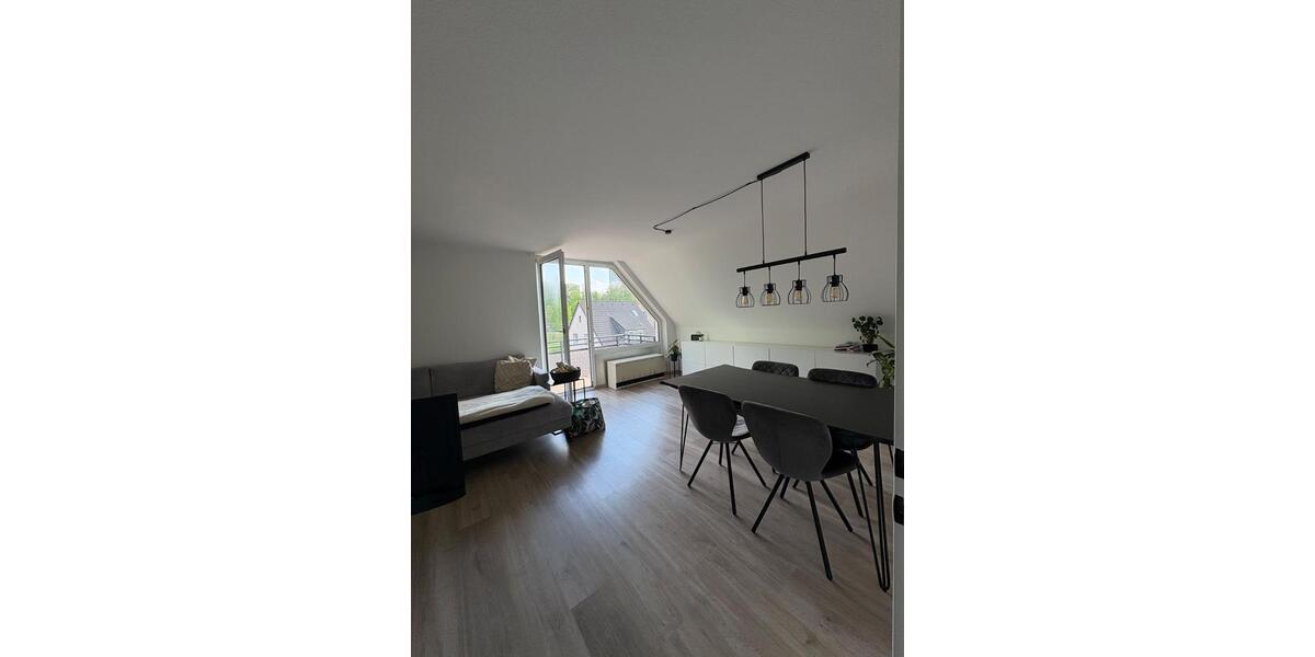 Dachgeschoßwohnung Mülheim an der Ruhr Heißen - 2 Zimmer, 56 m&sup2;, 530&euro; | Angebot:26285595