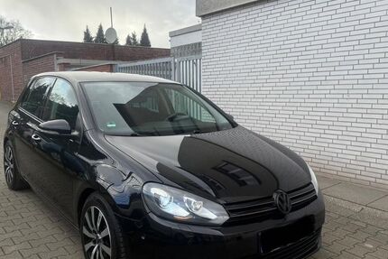VW Golf 147.000 km 7.300 &euro; Essen 45143