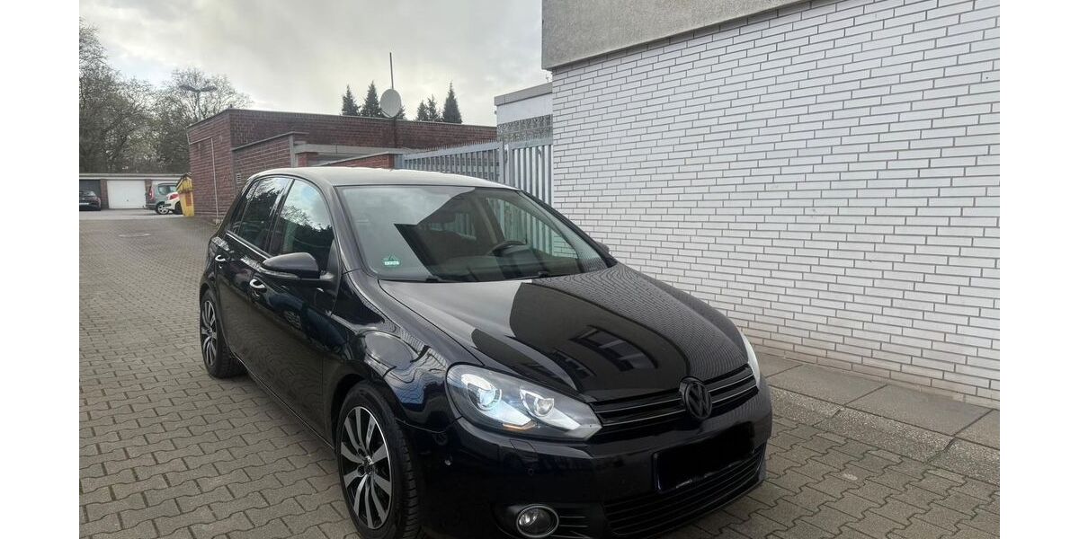 VW Golf 147.000 km 7.300 &euro; Essen 45143