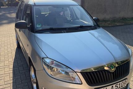 Skoda Roomster 70.500 km 3.300 &euro; Duisburg 47139