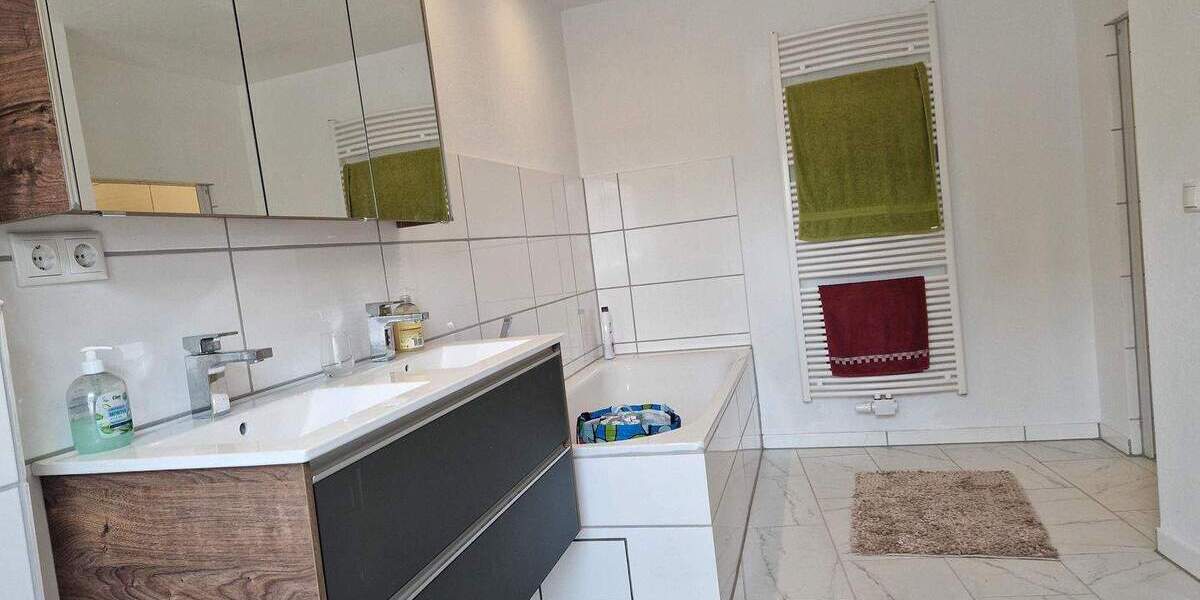 Doppelhaushälfte Duisburg Alt-Homberg - 5 Zimmer, 143 m&sup2;, 290.000&euro; | Angebot:25779432