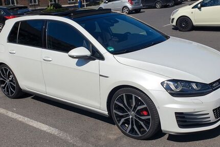 VW Golf 124.000 km 18.900 &euro; Herne 44625