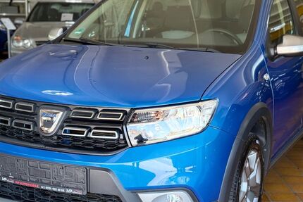 Dacia Logan 79.000 km 8.490 &euro; Oberhausen 46145