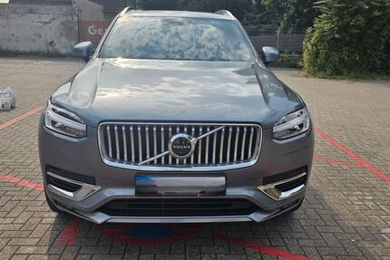 Volvo XC90 73.681 km 40.900 &euro; Duisburg 47059