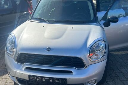 Mini Countryman S (Cooper) 81.000 km 9.990 &euro; Bochum 44879