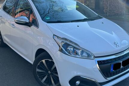 Peugeot 208 139.000 km 5.600 &euro; Essen 45329