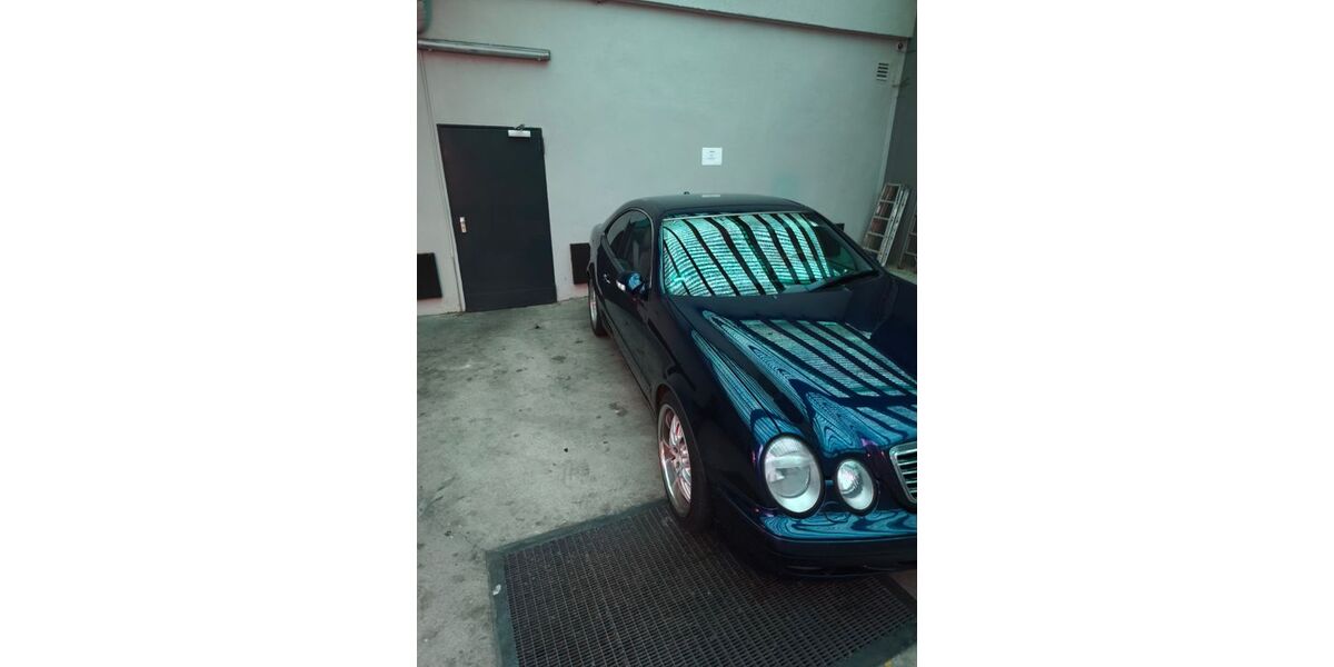 Mercedes-Benz CLK 320 259.000 km 7.250 &euro; Oberhausen 46047