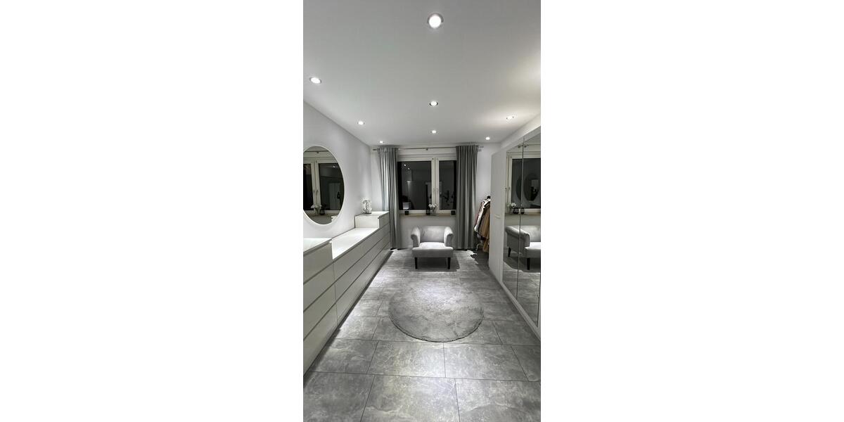 Etagenwohnung Essen Stadtkern - 3.5 Zimmer, 79 m&sup2;, 740&euro; | Angebot:26271508