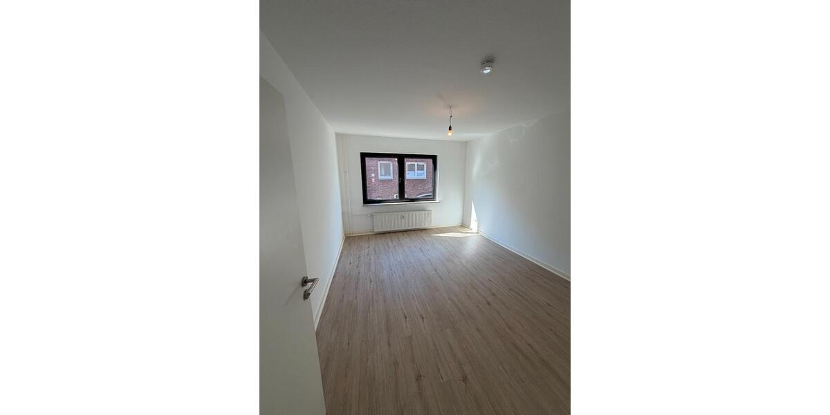 Etagenwohnung Wesel - 2 Zimmer, 63 m&sup2;, 575&euro; | Angebot:26288137