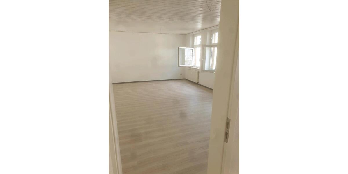Etagenwohnung Essen Stadtbezirk VII - 4 Zimmer, 85 m&sup2;, 1.000&euro; | Angebot:26272592