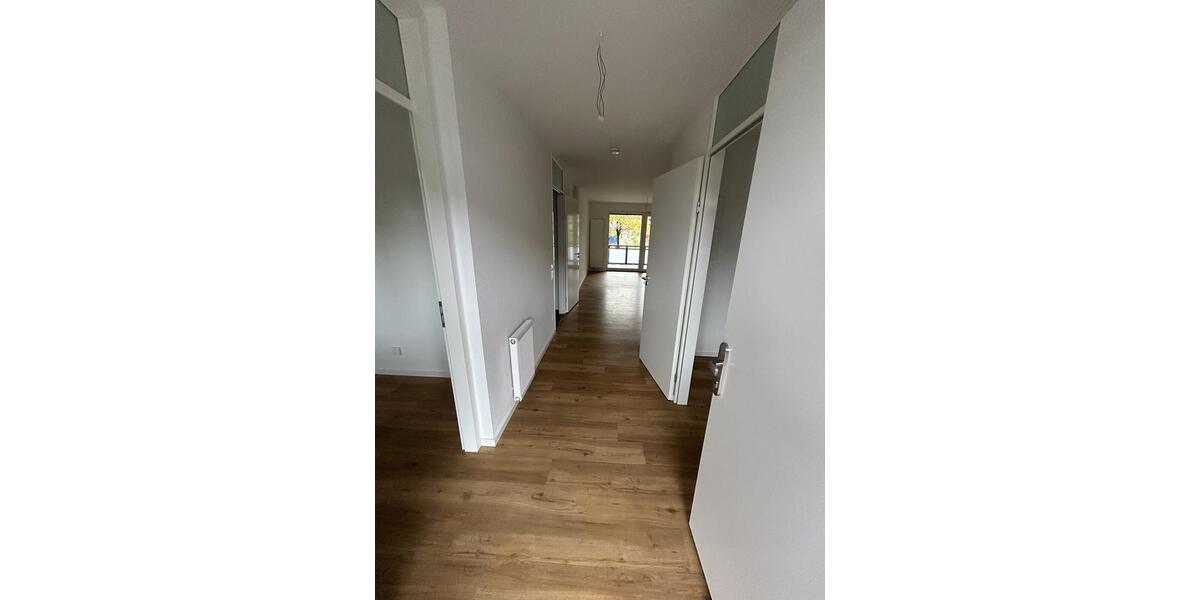 Etagenwohnung Essen Stadtbezirk V - 2.5 Zimmer, 70 m&sup2;, 736&euro; | Angebot:26063825