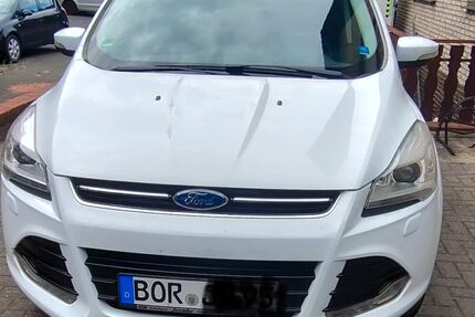 Ford Kuga 127.000 km 7.999 &euro; Borken 46325