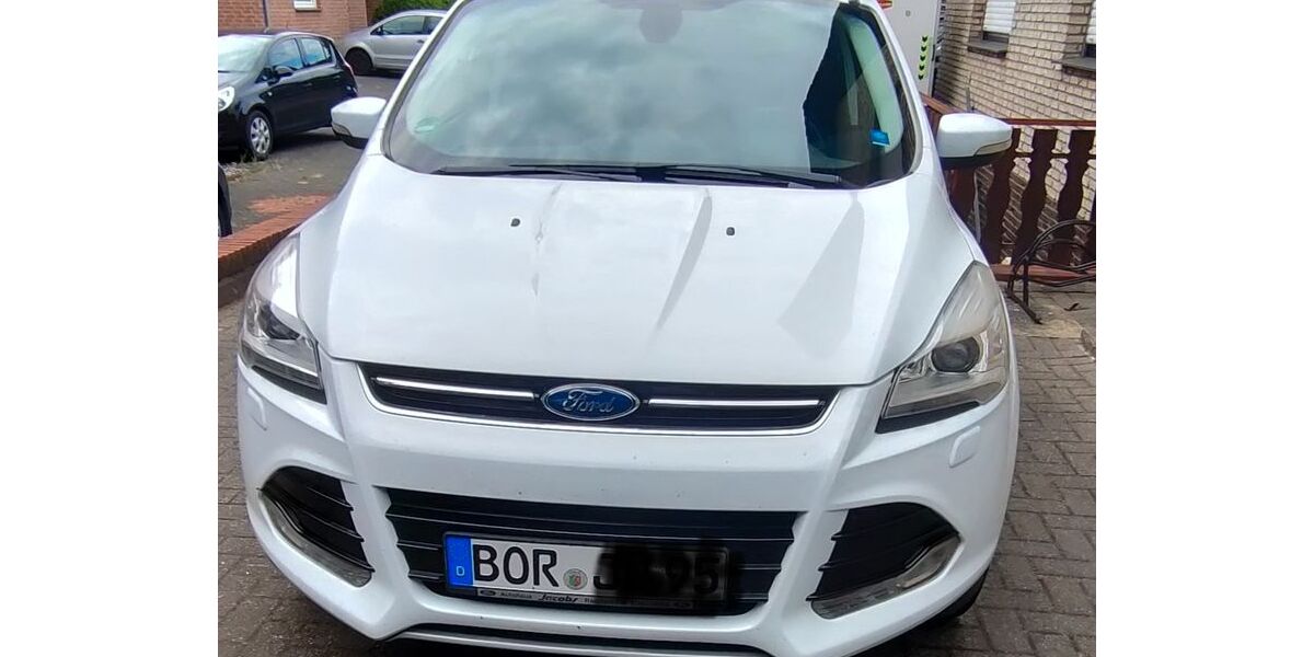 Ford Kuga 127.000 km 7.999 &euro; Borken 46325