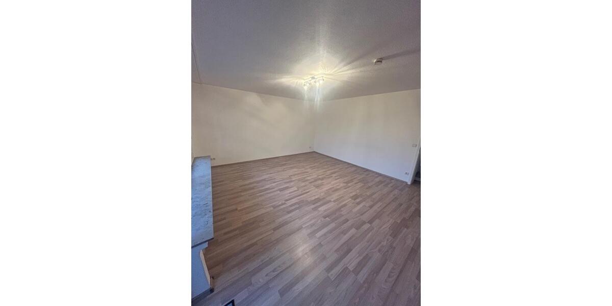 Etagenwohnung Bochum Bochum-Mitte - 2 Zimmer, 68 m&sup2;, 610&euro; | Angebot:25535333