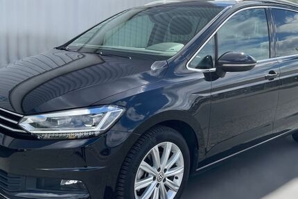 VW Touran 153.500 km 14.900 &euro; Essen 45309
