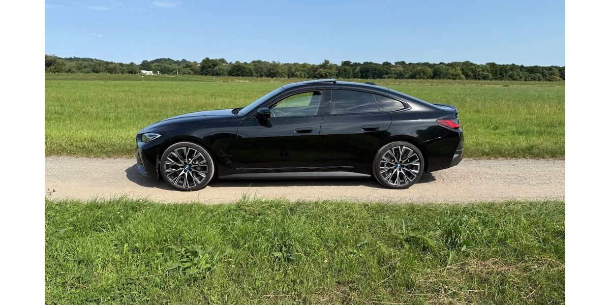 BMW i4 62.000 km 44.900 &euro; Mülheim 45481