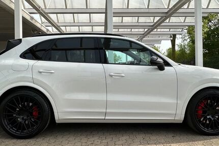 Porsche Cayenne 127.000 km 45.950 &euro; Dinslaken 46539